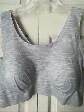 Bali Comfort Revolution Easylite  seamless full coverage wireless bra